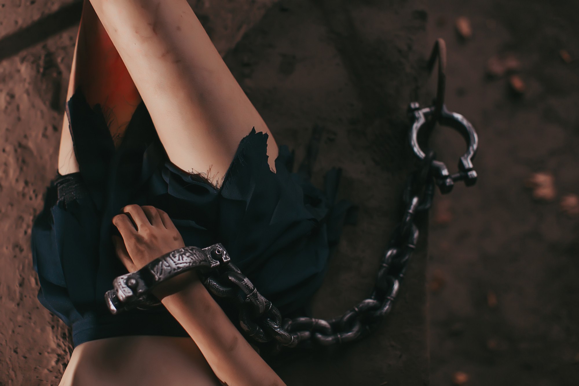【写真】疯猫ss 被囚禁的少女 44P-57.5MB