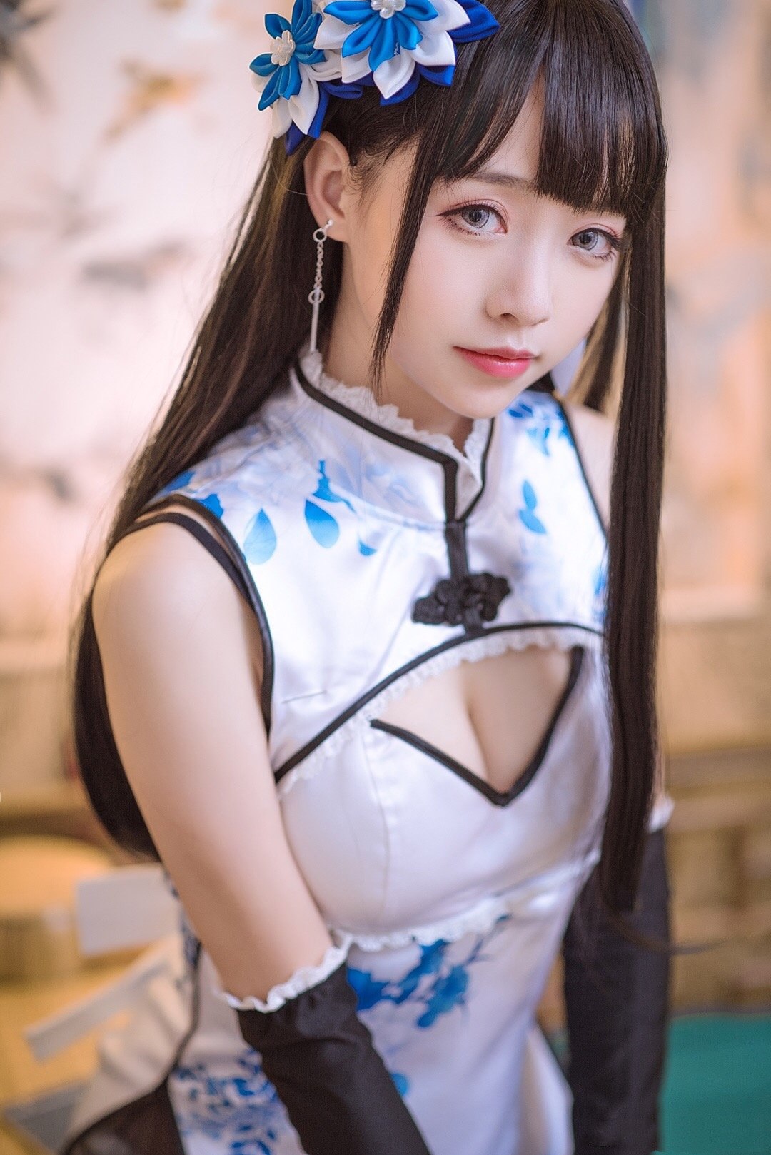 大大卷卷小卷 白旗袍 9P-105MB 03